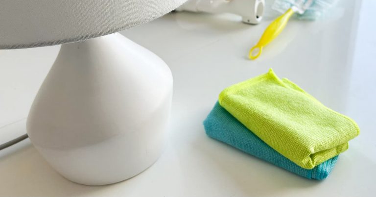 How to Clean Your Lamp