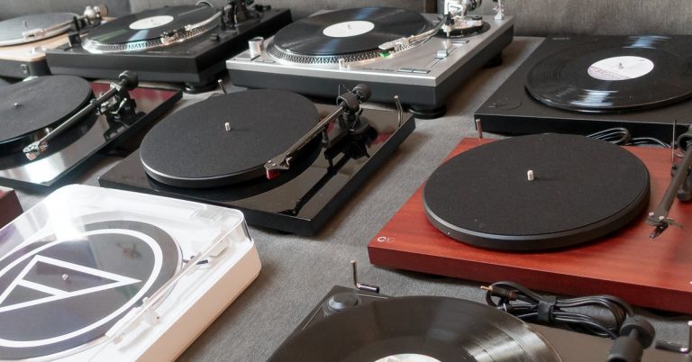 How to Shop for a Quality Turntable in 2025.