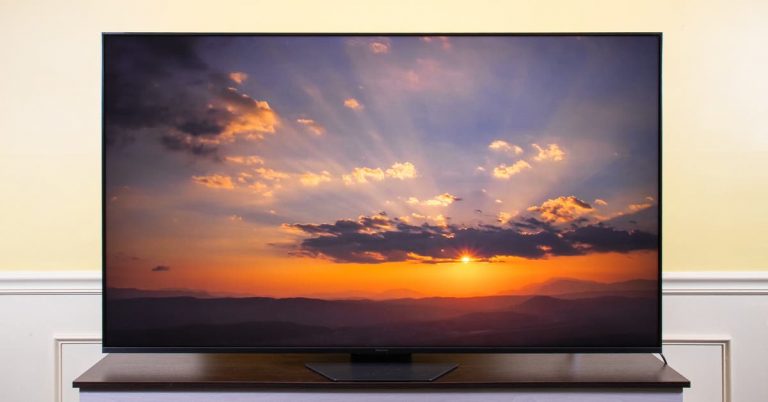 Need a New TV for Your Super Bowl Party? Several of Our Favorites Are On Sale.